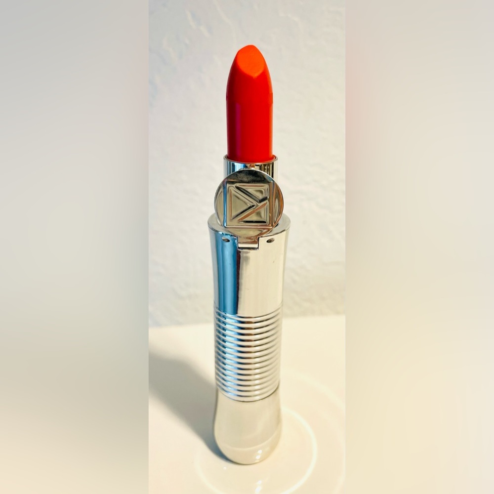 Kaplan MD- Perfect Pout Lipstick sunset - swatched once - like new